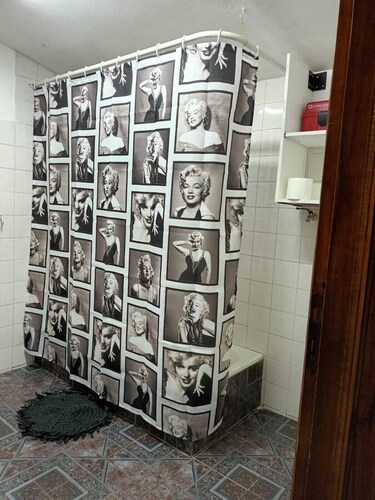 One block from downtown, fully furnished with all the amenities.