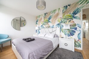 3 bedrooms, desk, iron/ironing board, WiFi