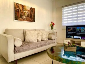 Smart TV - Health, work and fun in one place! (Santo Domingo)