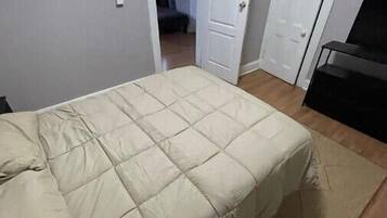 2 dormitoris, planxa i posts de planxar, wifi gratuïta i roba de llit