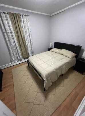 2 dormitorios, tabla de planchar con plancha, wifi gratis y ropa de cama