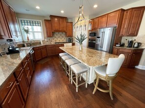 Fridge, microwave, oven, stovetop - Luxurious 5-Bed Retreat: Steps to Pools & Sports Center, Near Beaches & Dining (Selbyville)