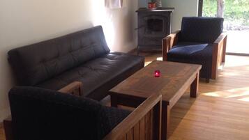 Apartment, 2 Bedrooms, Patio | Interior