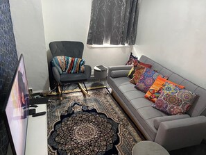 TV, stereo - Humuplace Sleeps 4 with Garden (Birmingham)