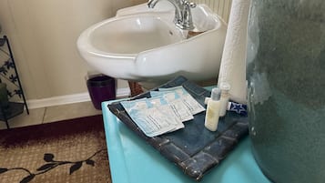 Shower, towels, soap, shampoo