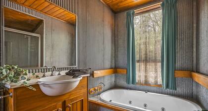StayAU Lakeview Cottage 2BR Cozy Nature