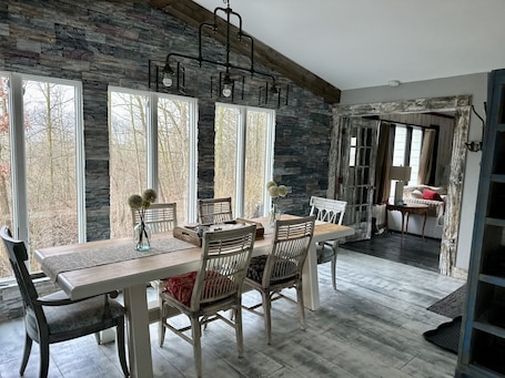 Dining. The Brupoppy Farm & Stay is farm located in the heart of Boston Heights Ohio.