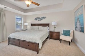 2 slaapkamers, een strijkplank/strijkijzer, gratis wifi, beddengoed