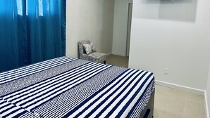 Deluxe-Apartment | 1 Schlafzimmer, Verdunkelungsvorhänge, Bügeleisen/Bügelbrett