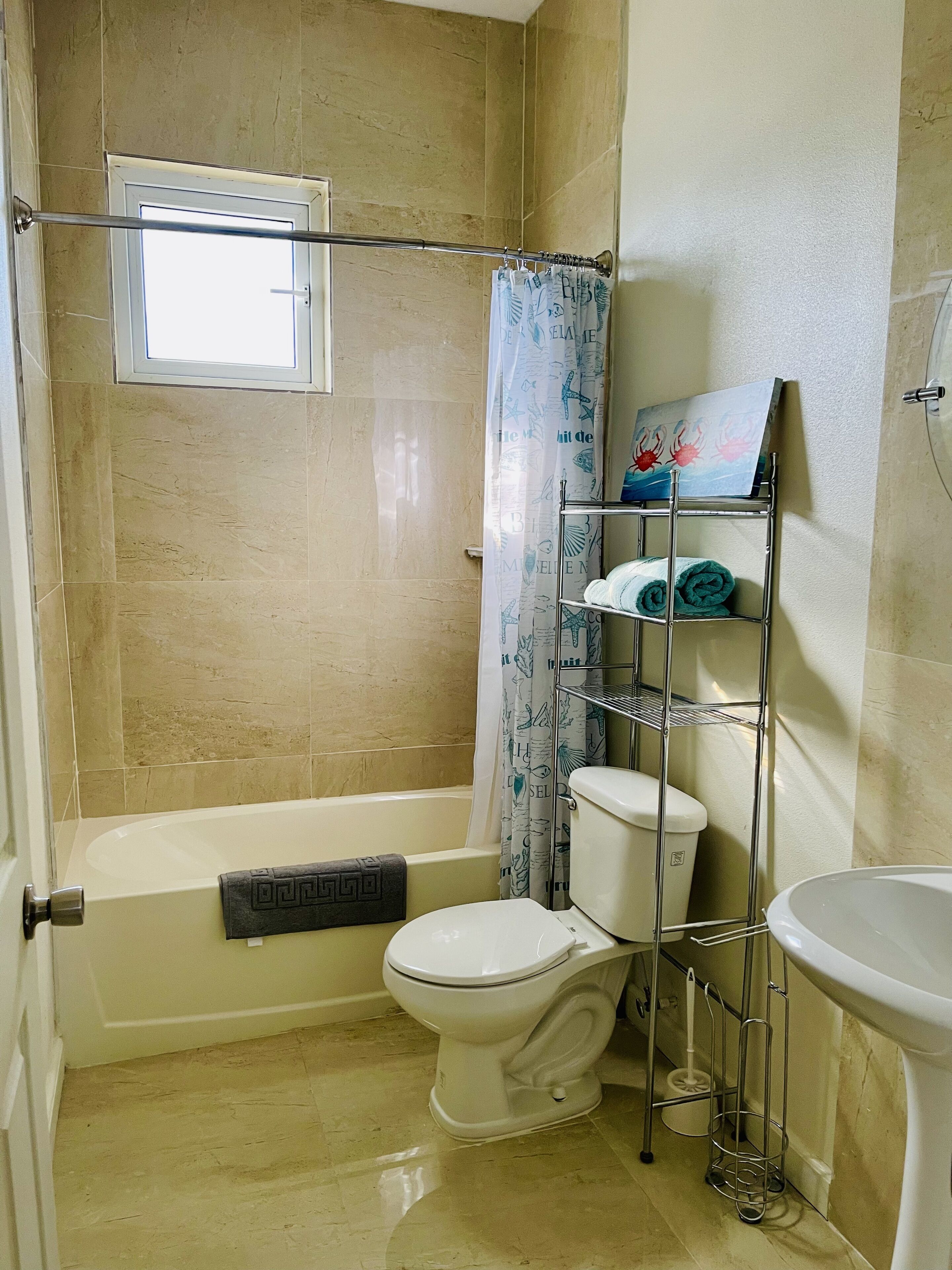 Deluxe Apartment | Bathroom