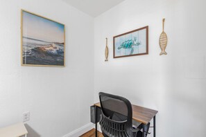 Interior - Relaxing Duplex Retreat - Beaches, Hospital, Food (Foley)
