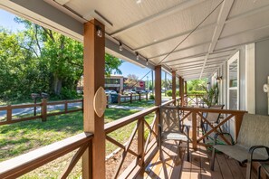 Property grounds - Relaxing Duplex Retreat - Beaches, Hospital, Food (Foley)