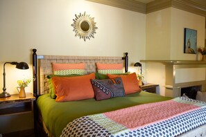 5 bedrooms, WiFi, bed sheets