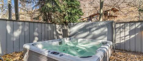 Bañera de hidromasaje exterior