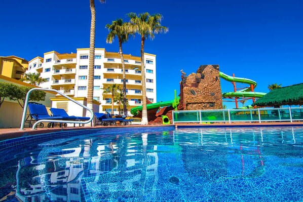 Outdoor pool, a heated pool