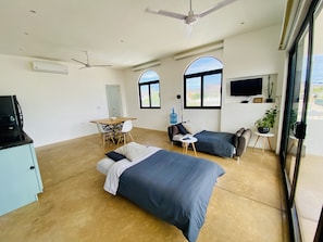 Interior - Apartment with mountain view, private balcony and access to beach front terrace. (Bahía de Kino)