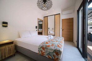 2 bedrooms, iron/ironing board, free WiFi, bed sheets - Summer Cosy 4*- 2 ch. piscine chauffée - St Gilles (Saint-Gilles-Les-Bains)