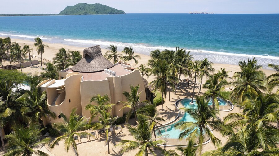 Mar de Coco Beach Front Villas