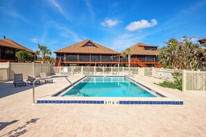 Pool - Pet Friendy 3-BR Retreat with Gulf Views & Crows Nest Balcony - Signal Inn 18 (Sanibel)