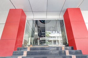 施設の入り口