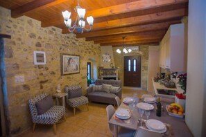 Interior - Villa Kamelia-Renovated old house-South Crete (Galia)