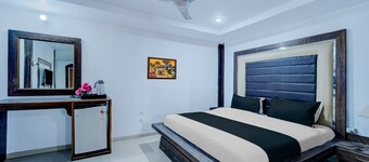 Collection O Hotel Laavish