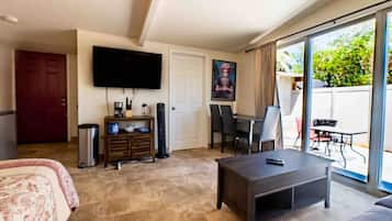 1 habitación, wifi y ropa de cama