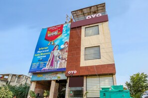 Exterior - Townhouse 1340 Tricity Relax Inn (Dera Bassi)