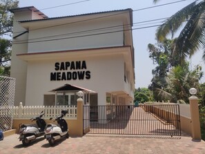Exterior - Sapana Meadows by Nanu Resorts (Betalbatim)
