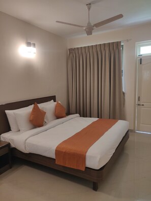 Family Apartment | In-room safe, free WiFi - Sapana Meadows by Nanu Resorts (Betalbatim)