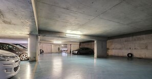 Property grounds - Opportunité Exceptionnelle à Colombes ! (Colombes)