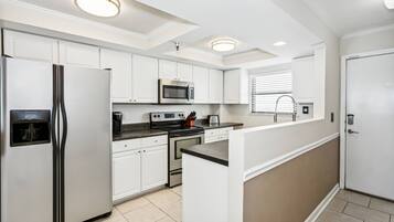 Fridge, microwave, dishwasher, coffee/tea maker