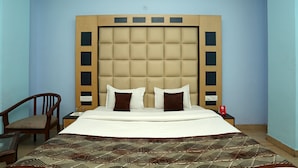 Unclassified image, 3 of 21, button - Townhouse 1346 Hotel Kolam (Dehradun)