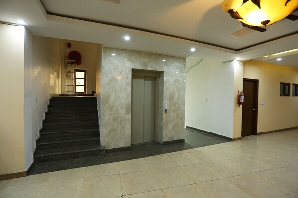 Lobby - Townhouse 1346 Hotel Kolam (Dehradun)