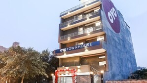 Exterior - Townhouse 1347 Red Saffron (New Delhi)