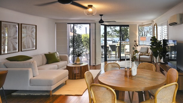 Smart TV - LUXURY RIVERFRONT ESCAPE (Sunshine Coast)