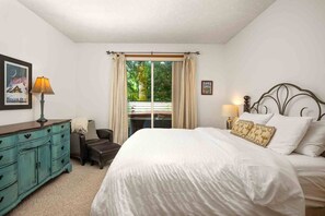 4 bedrooms, iron/ironing board, free WiFi