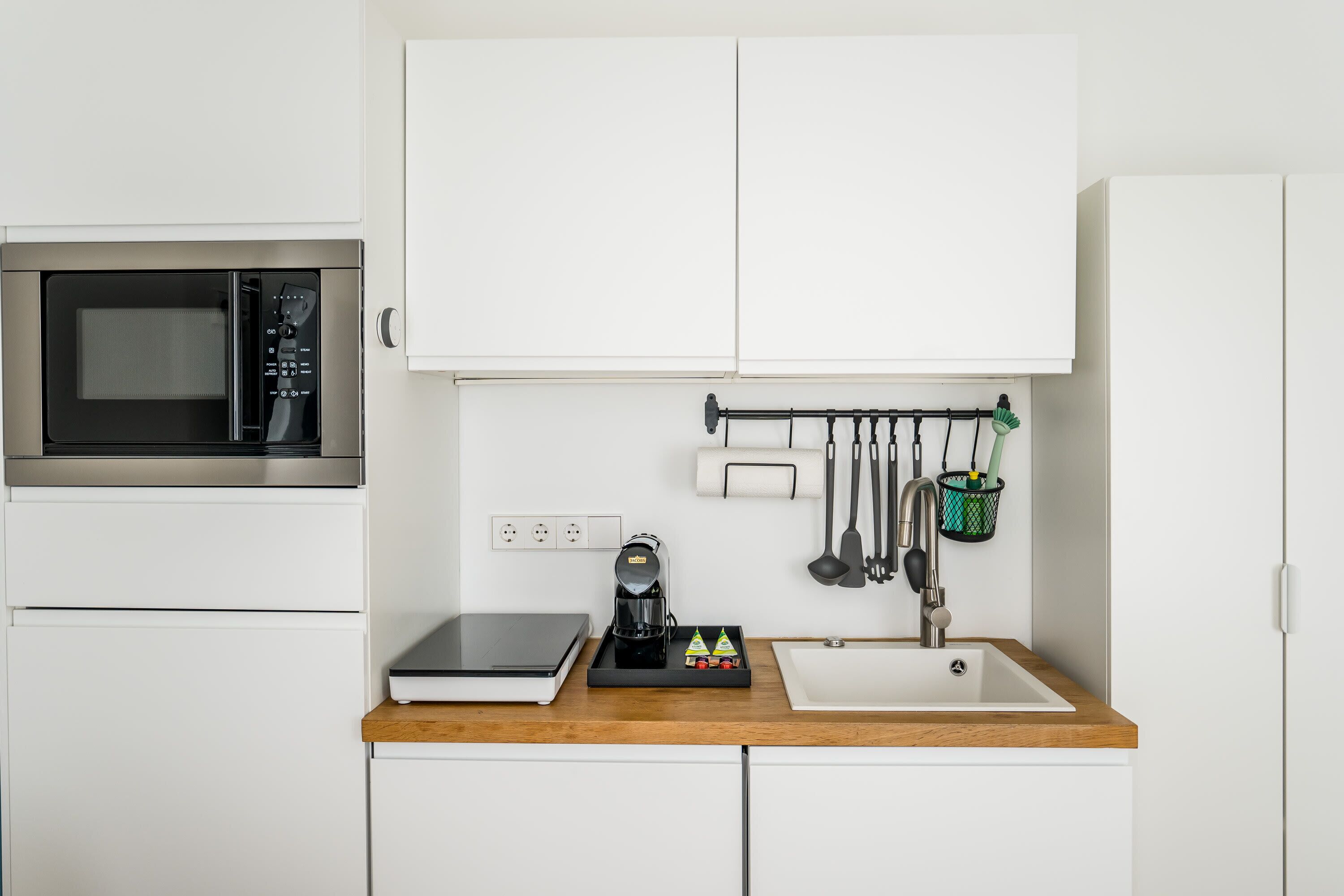 Kühlschrank, Mikrowelle, Geschirrspüler