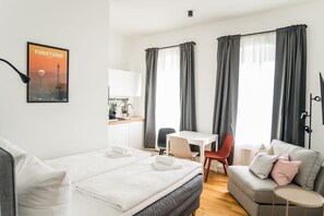 1 chambre, bureau, fer et planche Ă repasser, Wi-Fi