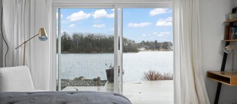 Beach House - Lakefront with a Hot Tub!