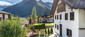 Apartment 'Haus Berwang Bauernhaus' with Mountain View, Private Terrace and Wi-Fi
