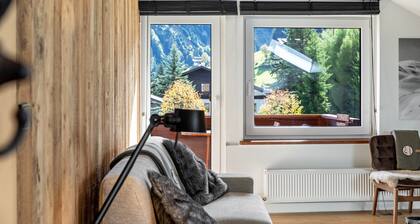 Ferienwohnung 'Haus Berwang - Alpin' mit Bergblick, privater Terrasse und WLAN