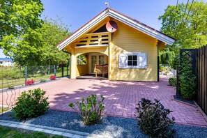 Exterior - Holiday Home 'Haus Miriam' with Private Terrace, Garden and Wi-Fi (Walchum)