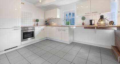 Holiday Home 'Dümmerliebe Am See' with Private Terrace, Private Garden and Wi-Fi