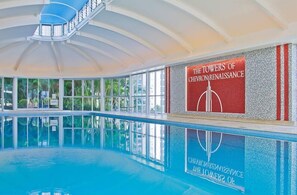 Indoor pool, a heated pool - Sweeping views from your modern apartment! (Gold Coast)