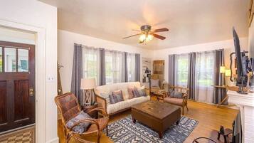 TV, fireplace, offices