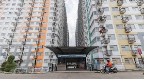 Front of property - OYO 93835 The Jarrdin Apartemen By D Carpenter (Bandung)