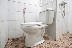 Standard Double Room | Bathroom | Shower, towels, soap