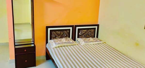 Deluxe Double Room, City View | Free WiFi, bed sheets - Goroomgo Moonlight Stay Jodhpur (Jodhpur)