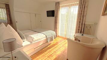 1 Schlafzimmer, Bügeleisen/Bügelbrett, Reisekinderbett, kostenloses WLAN